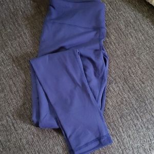 Dark blue Yoga pants, worm only once XS